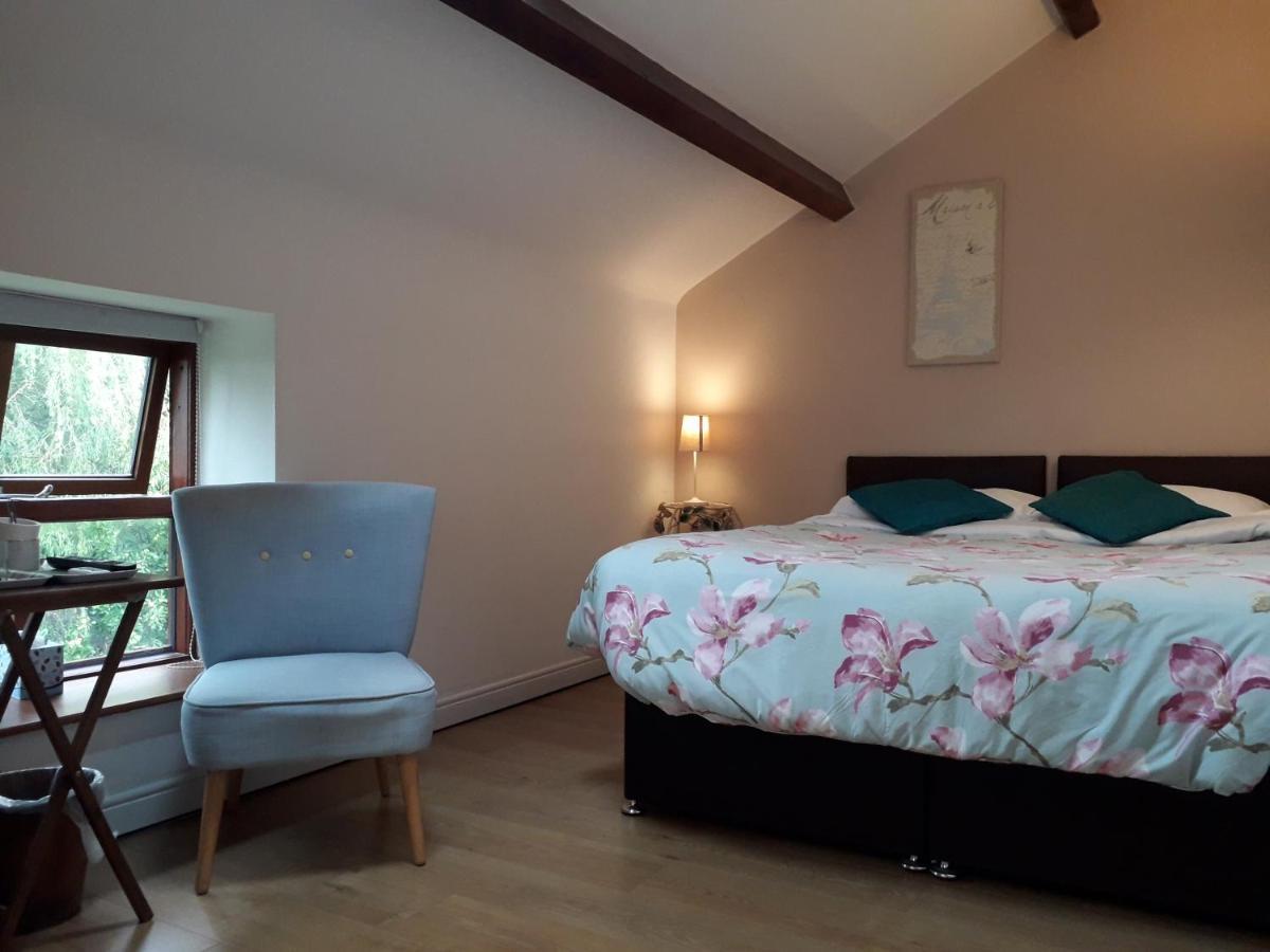 Brook Barn B&B Hale  Exteriér fotografie